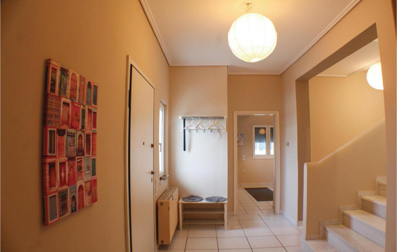 Amazing Home In Chalkida With Wifi ภายนอก รูปภาพ