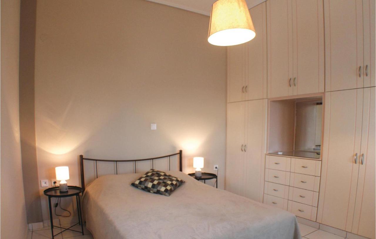 Amazing Home In Chalkida With Wifi ภายนอก รูปภาพ